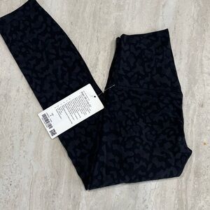 Lululemon NWT Align High Rise Formation Deep Coal Camo Leggings 23”